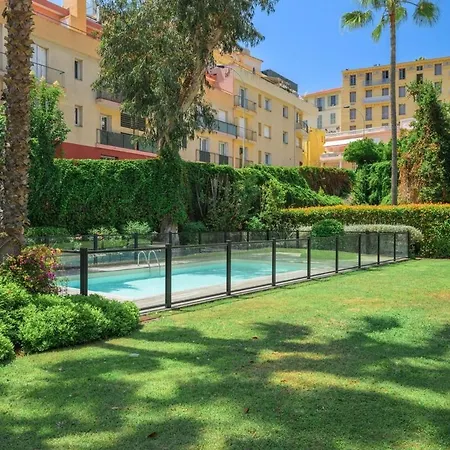 Le Coq Wagner - Parking - Air Conditioning - Pool Апартаменти