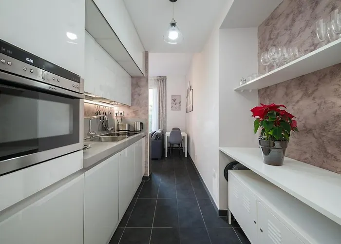 Apartment Le Coq Wagner - Parking - Air Conditioning - Pool Menton