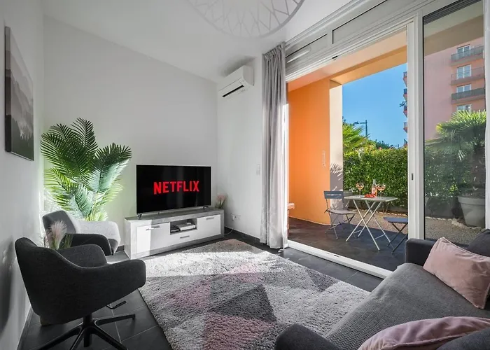 Le Coq Wagner - Parking - Air Conditioning - Pool Apartment