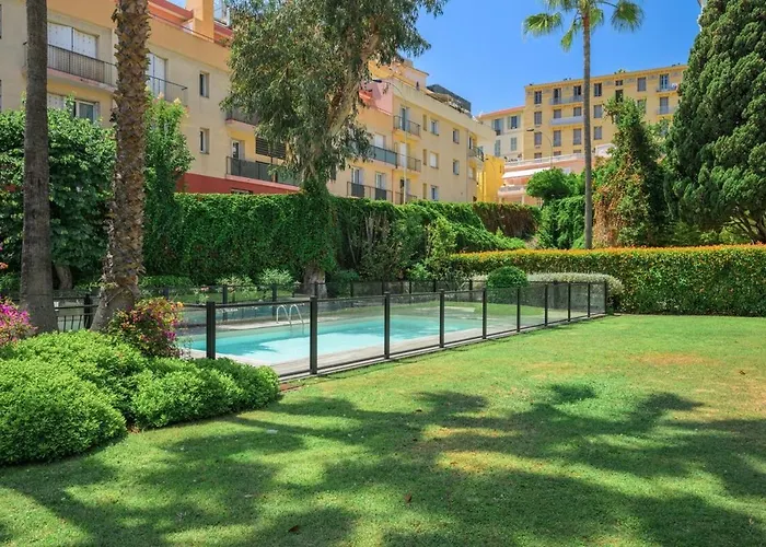 Le Coq Wagner - Parking - Air Conditioning - Pool شقة